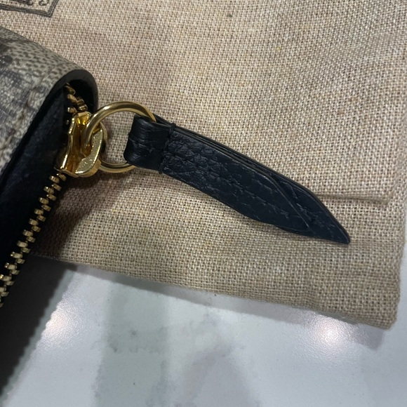 GG MARMONT BI-COLOR ZIP AROUND WALLET - Picture 4 of 5